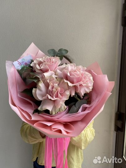 Букет ажурных роз