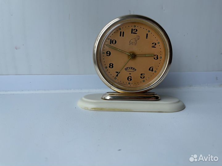 Часы будильник Дружба