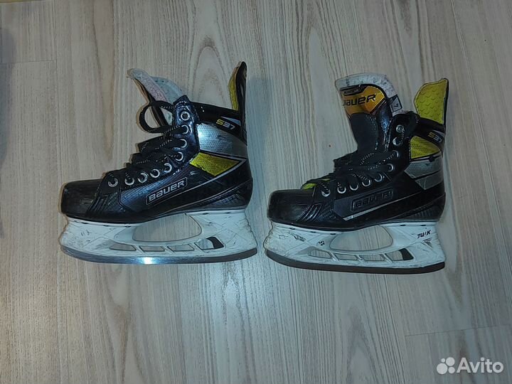 Хоккейные коньки bauer s37