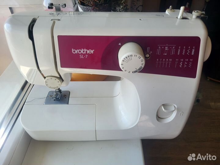 Машинка швейная