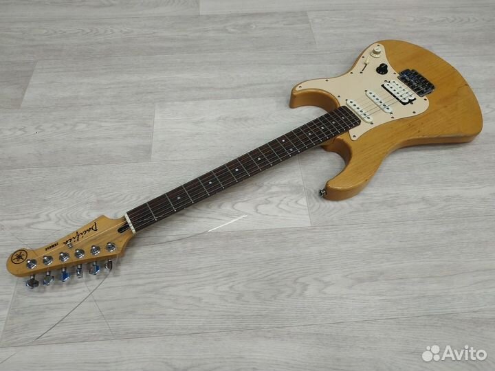 Электрогитара Yamaha Pacifika Тайвань