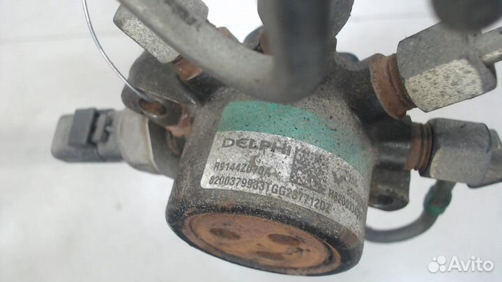 Рампа топливная Nissan Note E11, 2006