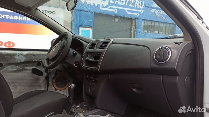 Полка Renault Logan 2 794202394R