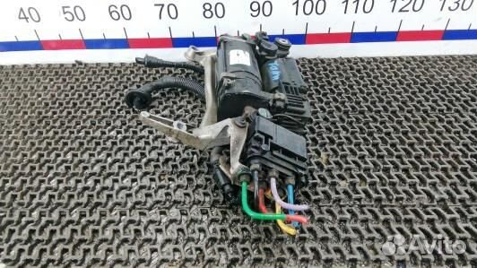 Компрессор пневмоподвески audi Q7 (UAD01QN01)