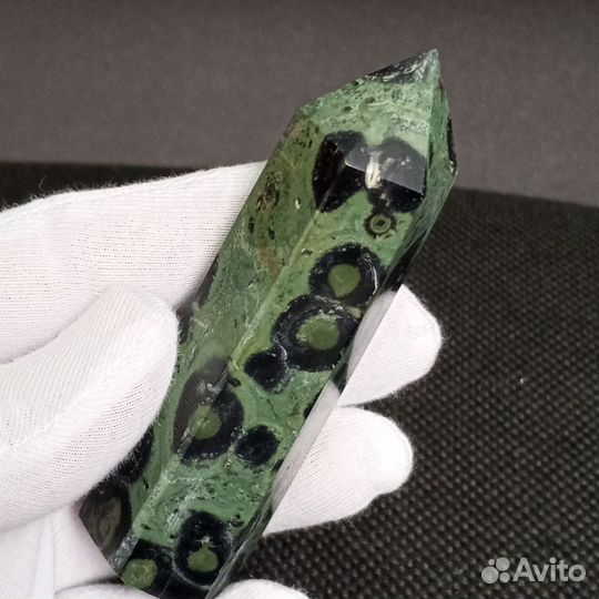 Яшма камбаба кристалл-генератор