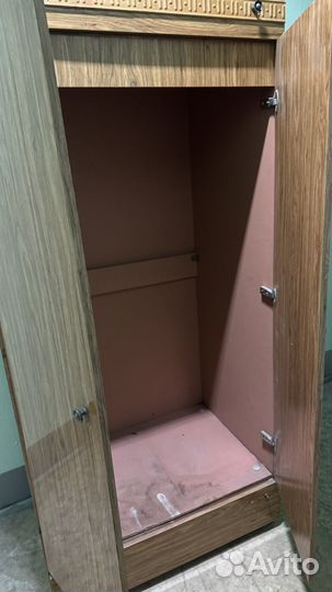 Шкаф распашной даром