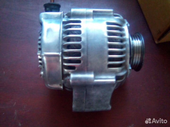 Генератор на Тойоту калдину