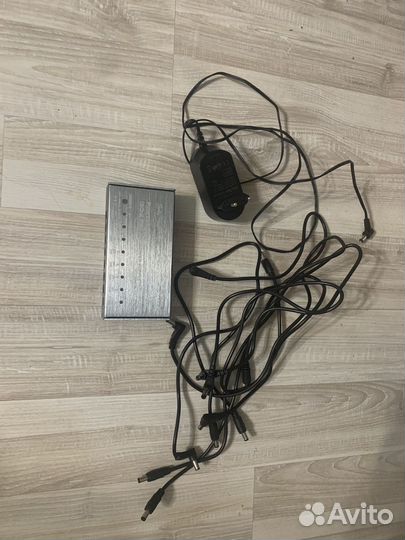 Блок питания для гитарных педалей