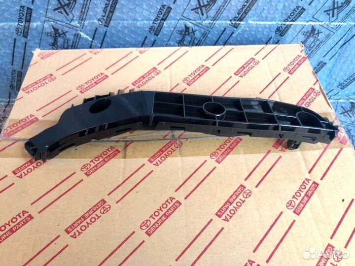 Кронштейн бампера передний правый Lexus Gx 460