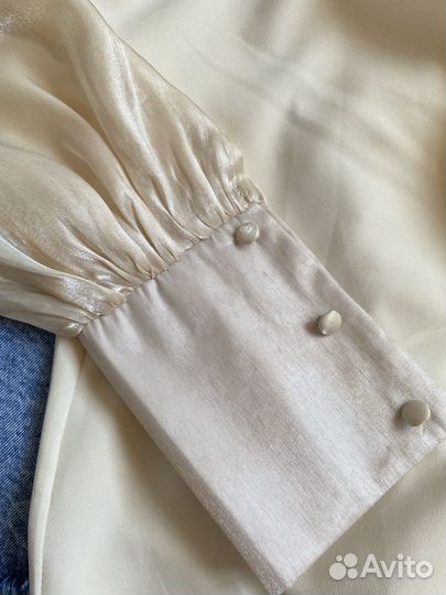 Платье силуетное новое