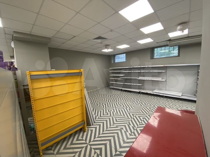 Торговая площадь в маг-не 