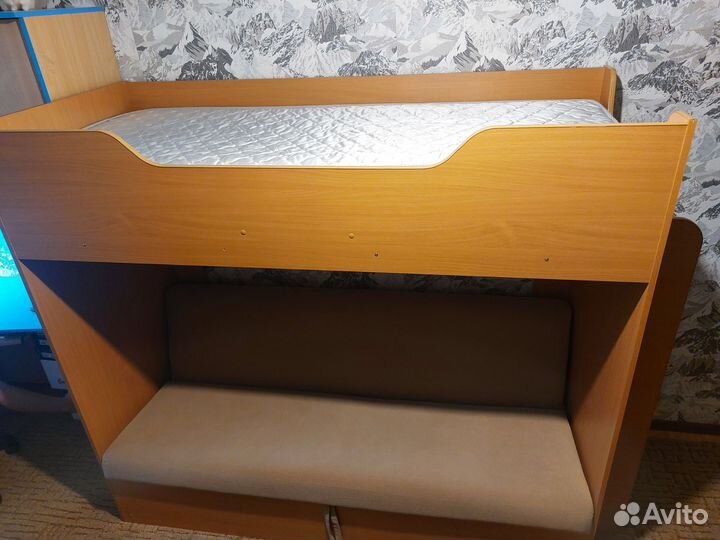 Двухъярусная кровать бу