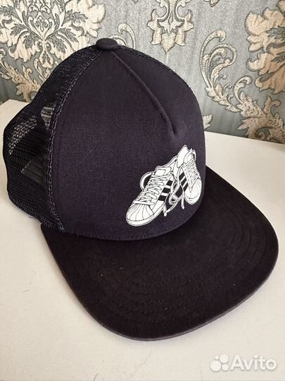 Adidas originals кепка