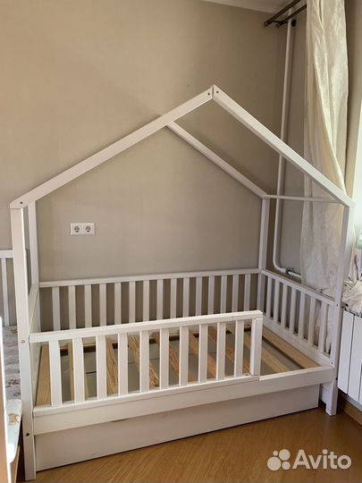 Детская кровать домик, 80*160, белая, эмаль
