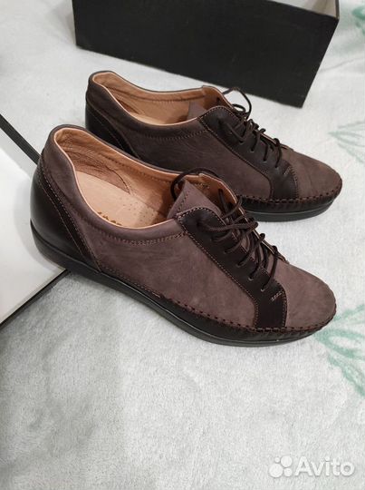 Туфли жен, р42, новые. Осень. Удобные,со шнуровкой