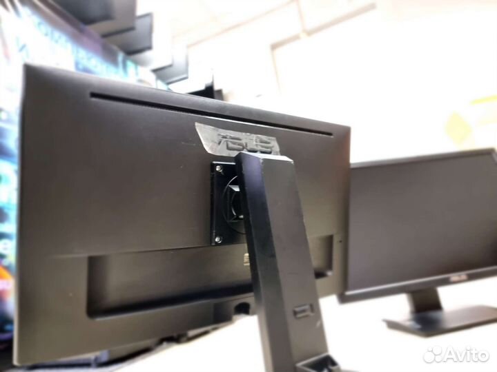 Монитор Asus 24