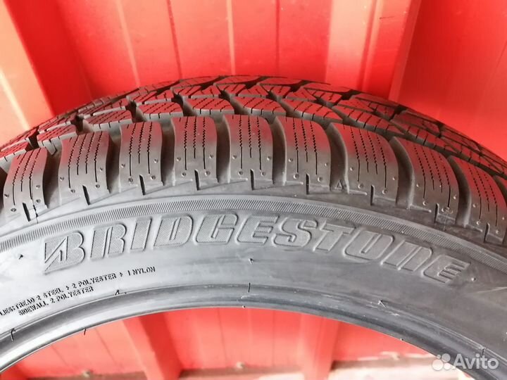 Bridgestone Blizzak LM-25 225/45 R17