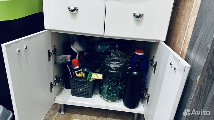 Тумба для ванной бу с раковиной и смесителем