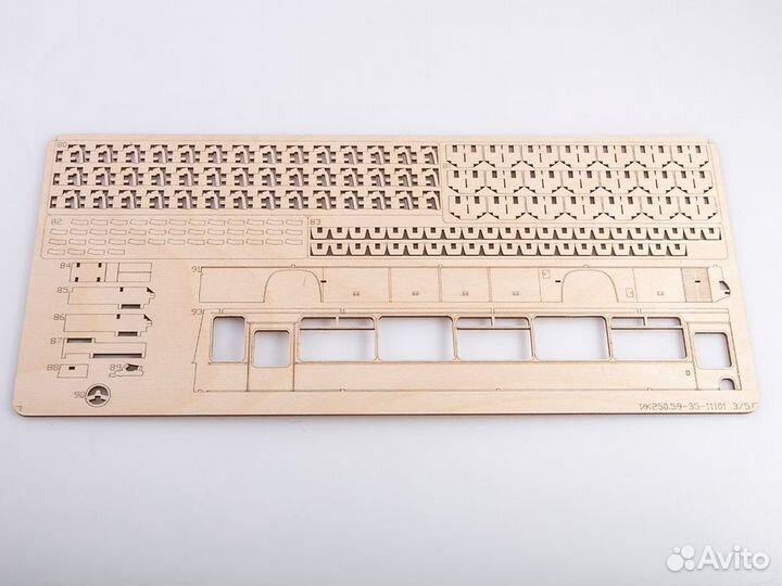 1:35 Сборная модель Автобус Икарус-250.59