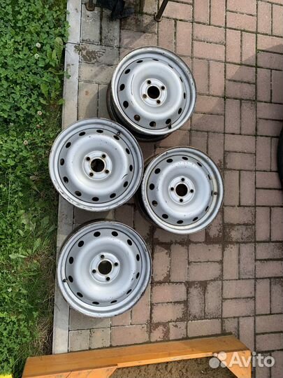 Диски р 15 на Ларгус