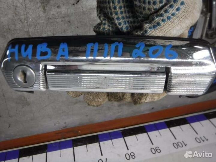 Ручка двери передняя правая Ваз Нива 2131 1.8 2005