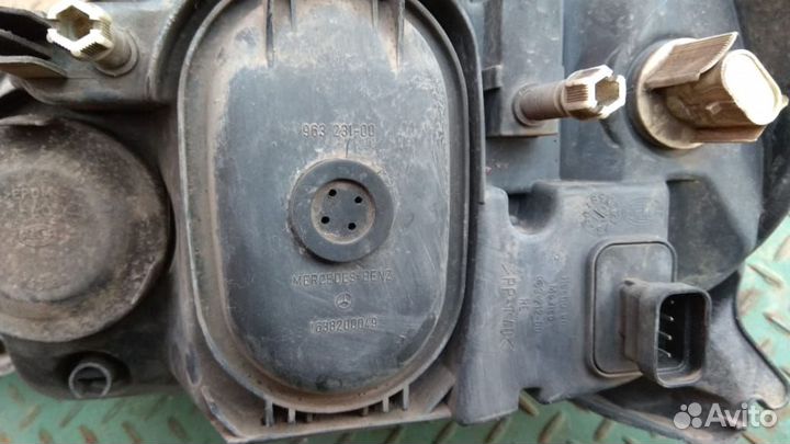 Фара правая Мерседес Mercedes ML W163