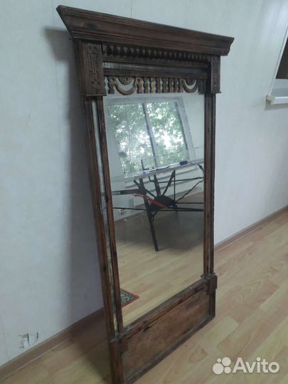 Зеркало старинное