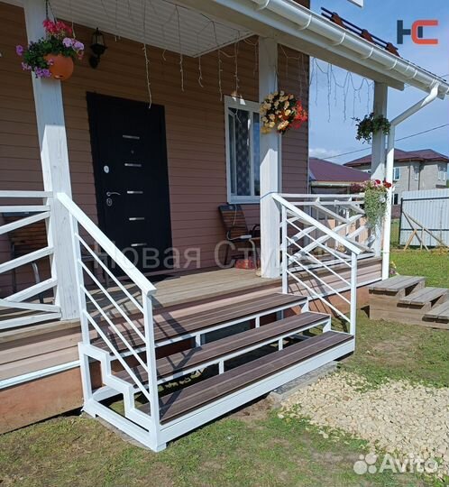 Крыльцо металлическое. Козырек под ключ