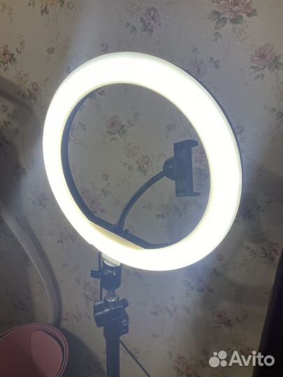 Кольцевая лампа со штативом 26см