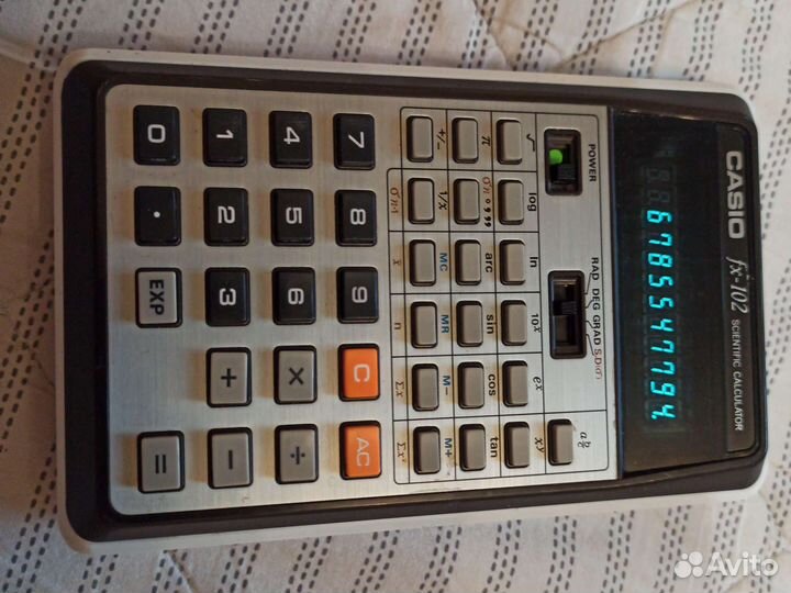 Ретро научный калькулятор