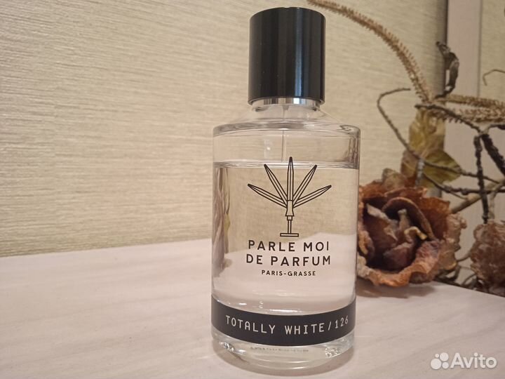 Totally white 126 parle moi. Orris tattoo духи. Духи milky musk. Totally white parle moi de parfum. Milky musk парфюм.