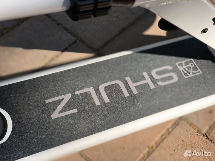 Самокат взрослый Shulz 200 pro
