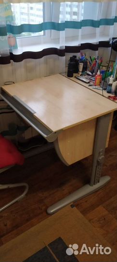 Стол письменный и стул 