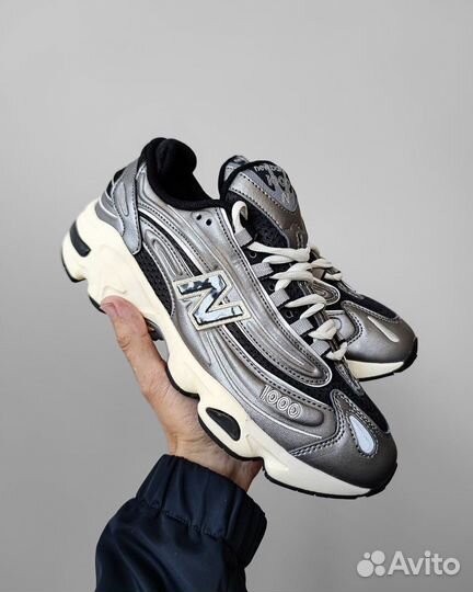 New Balance 1000 Silver Metallic