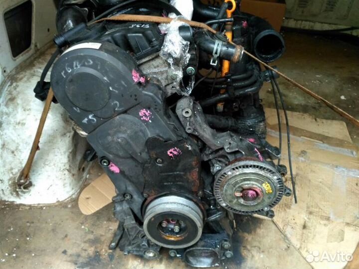Двигатель Блок двигателя 1.9 Avf