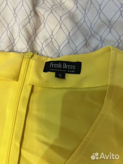 Платье женское желтое