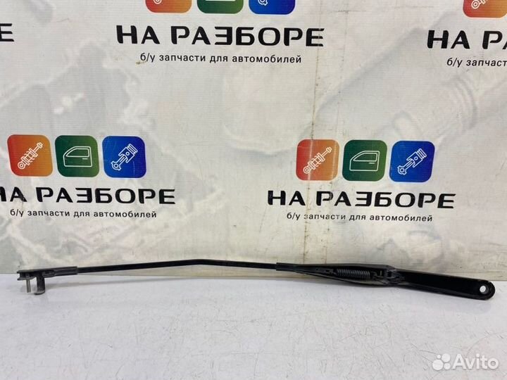 Щетка стеклоочистителя передняя правая Ford Focus