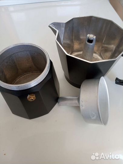 Гейзерная кофеварка на 1 чашку