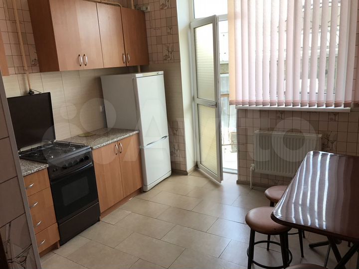 2-к. квартира, 55 м², 2/5 эт.