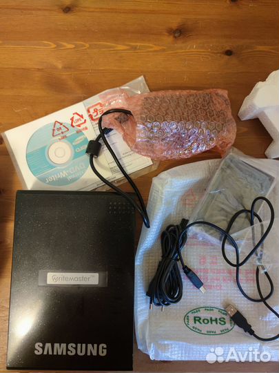 В доставке Внешний dvd привод samsung se-s224