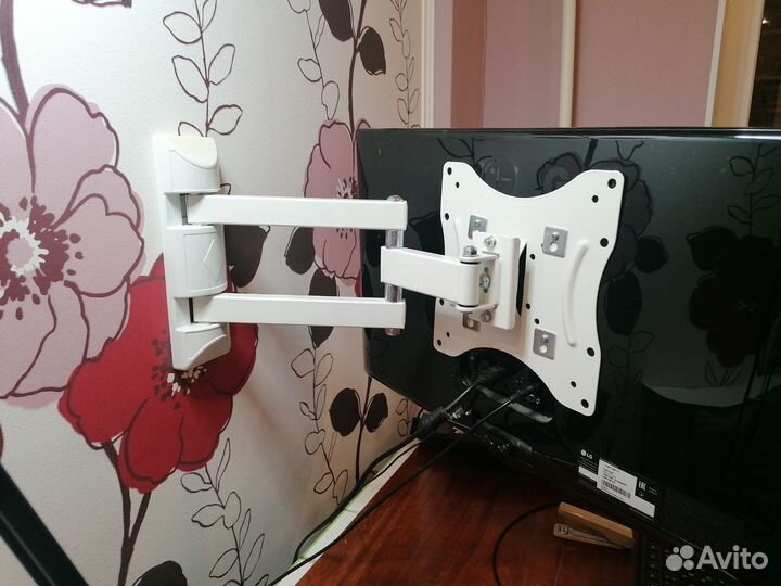 Кронштейн для монитора настенный