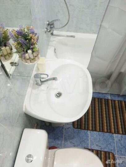 4-к. квартира, 95 м², 2/5 эт.