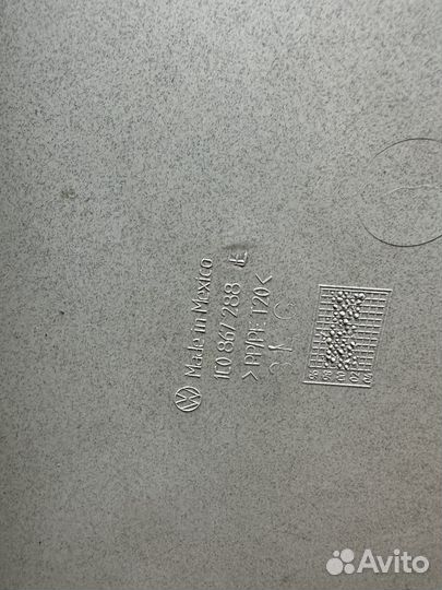 Обшивка задней стойки Volkswagen New Beetle 2000