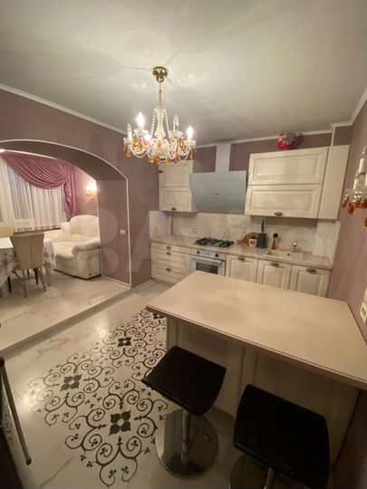 3-к. квартира, 110 м², 7/10 эт.