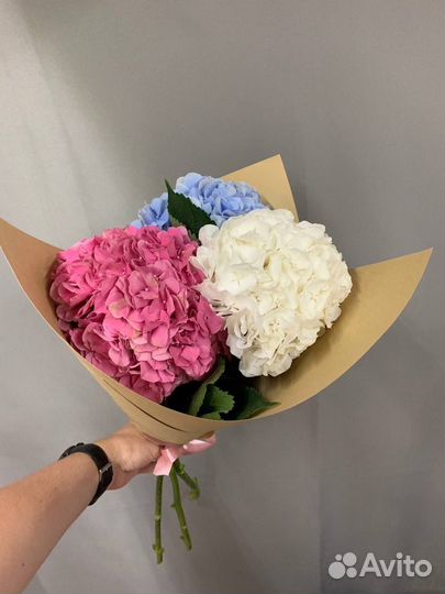 Букет из 3 гортензий