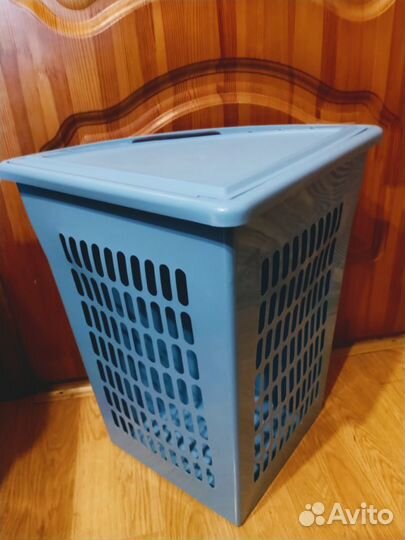 Угловая корзина для белья