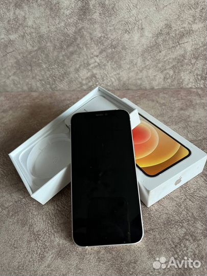 Телефон iPhone 12 mini
