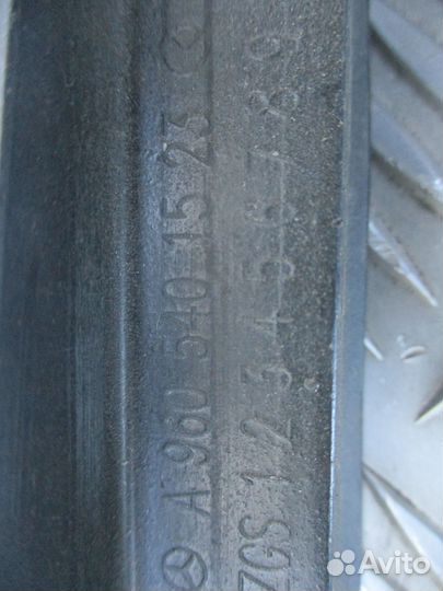 Передняя рамка Mercedes-Benz A9605401523