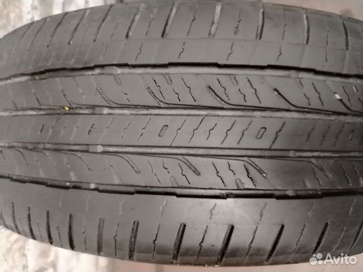 Bridgestone Dueler H/T 843 215/60 R17 96H