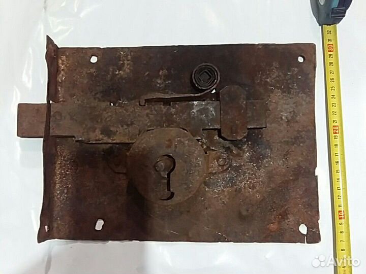 Замок старинный.Замки старые рабочие